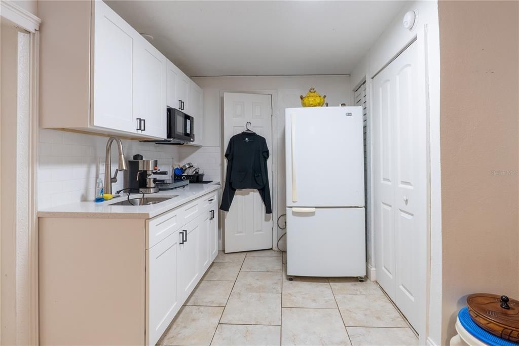 На продажу: $499,000 (4 спален, 4 ванн, 1825 Квадратных фут)