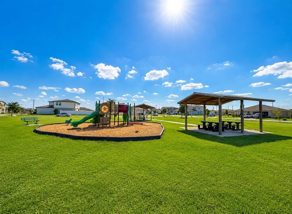 For Sale: $284,900 (3 beds, 2 baths, 1282 Square Feet)