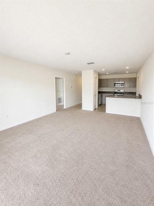 For Sale: $284,900 (3 beds, 2 baths, 1282 Square Feet)