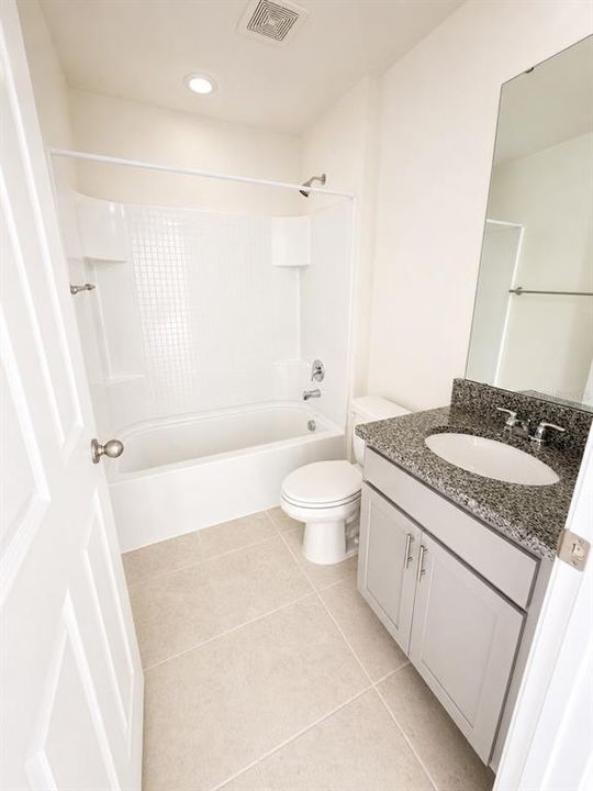 For Sale: $284,900 (3 beds, 2 baths, 1282 Square Feet)