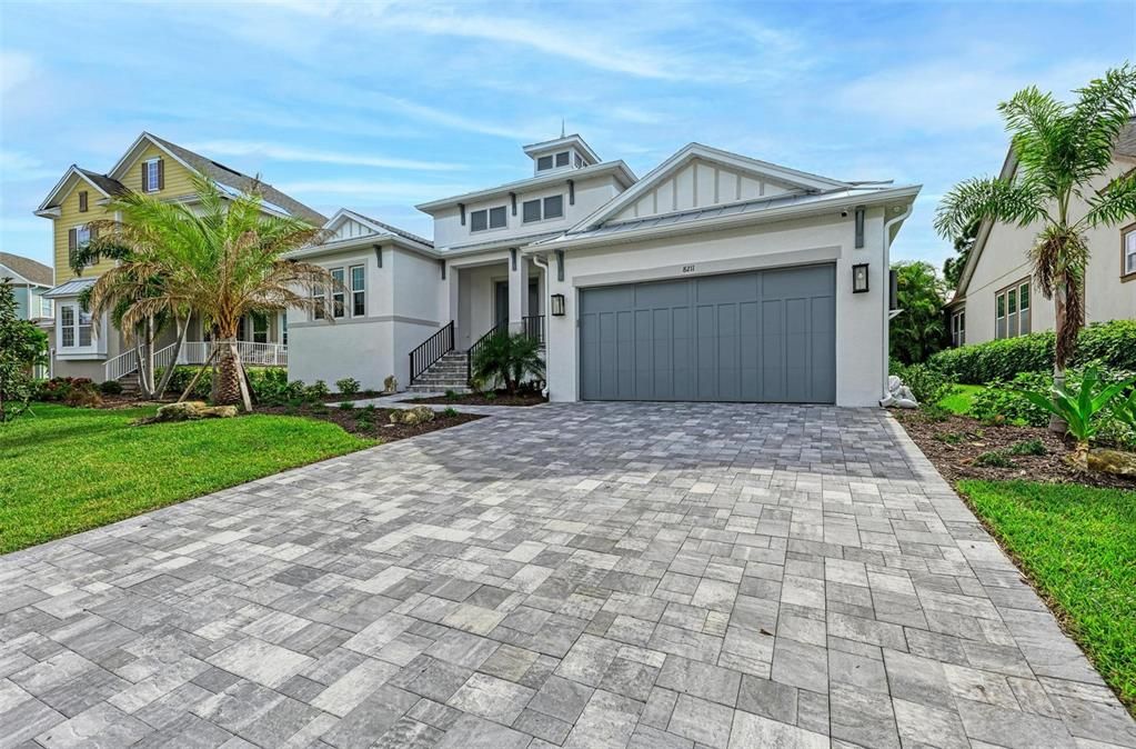 For Sale: $1,250,000 (3 beds, 2 baths, 3020 Square Feet)