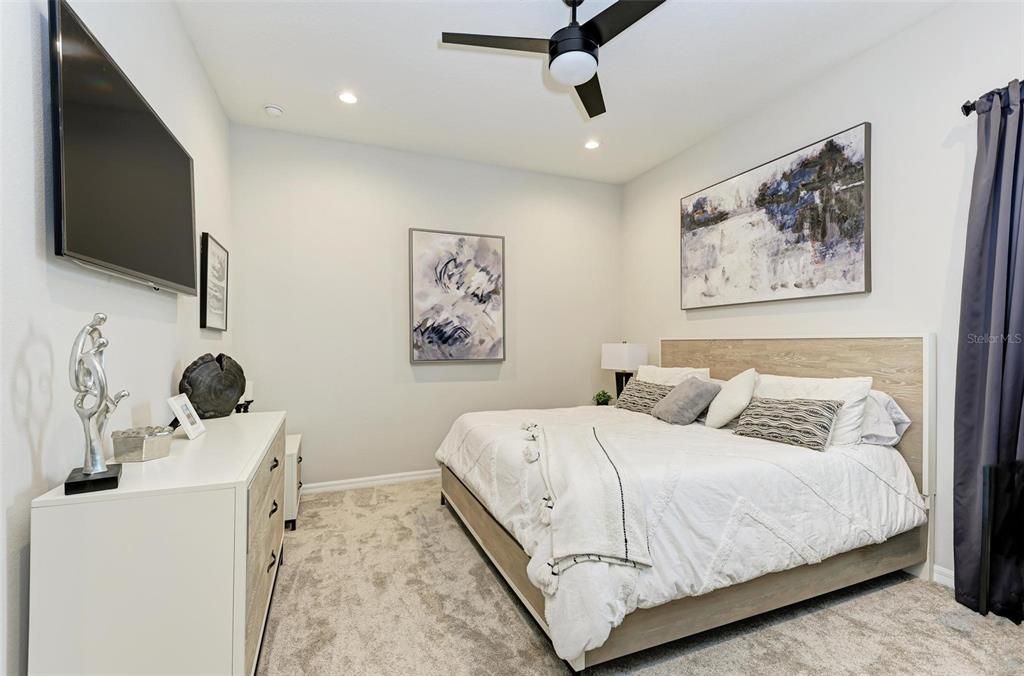 For Sale: $1,250,000 (3 beds, 2 baths, 3020 Square Feet)