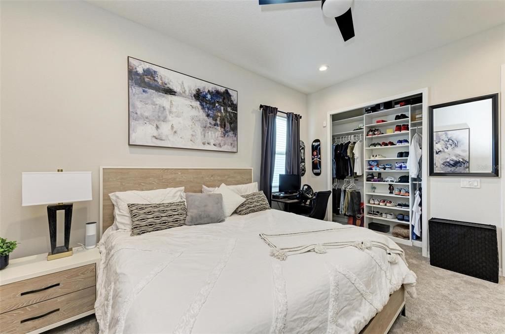 For Sale: $1,250,000 (3 beds, 2 baths, 3020 Square Feet)