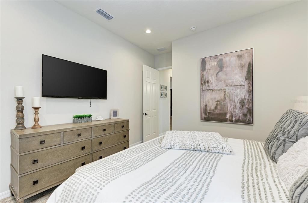 For Sale: $1,250,000 (3 beds, 2 baths, 3020 Square Feet)
