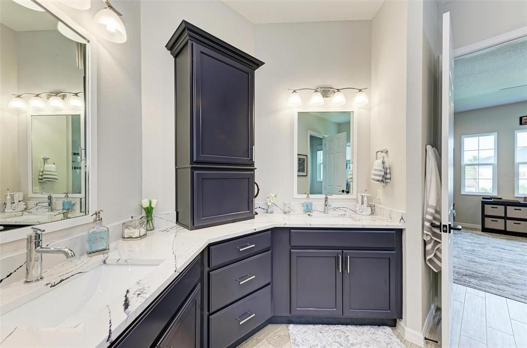 For Sale: $1,250,000 (3 beds, 2 baths, 3020 Square Feet)