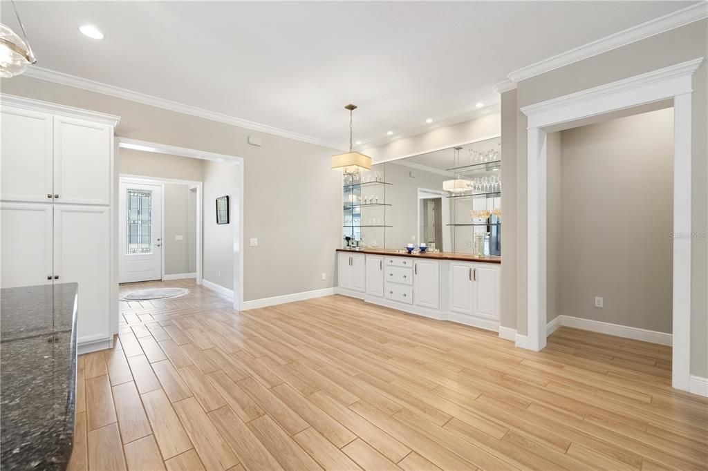 For Sale: $499,000 (3 beds, 3 baths, 2763 Square Feet)