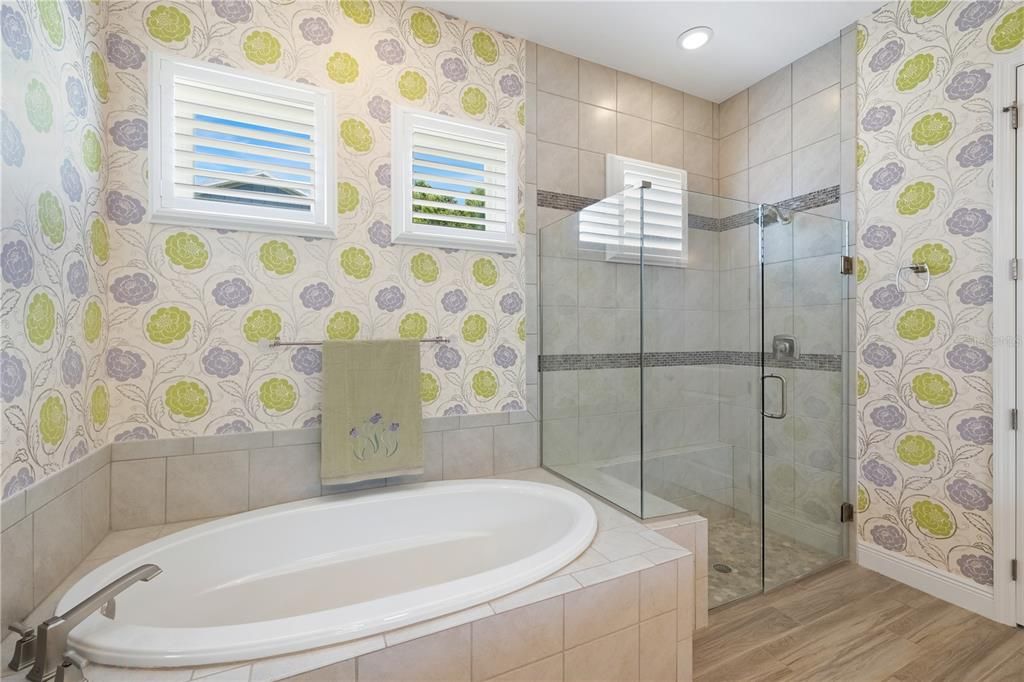 For Sale: $499,000 (3 beds, 3 baths, 2763 Square Feet)