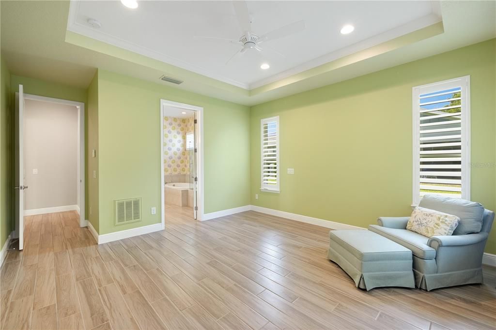 For Sale: $499,000 (3 beds, 3 baths, 2763 Square Feet)
