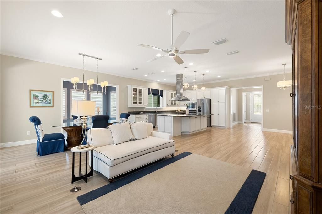 For Sale: $499,000 (3 beds, 3 baths, 2763 Square Feet)