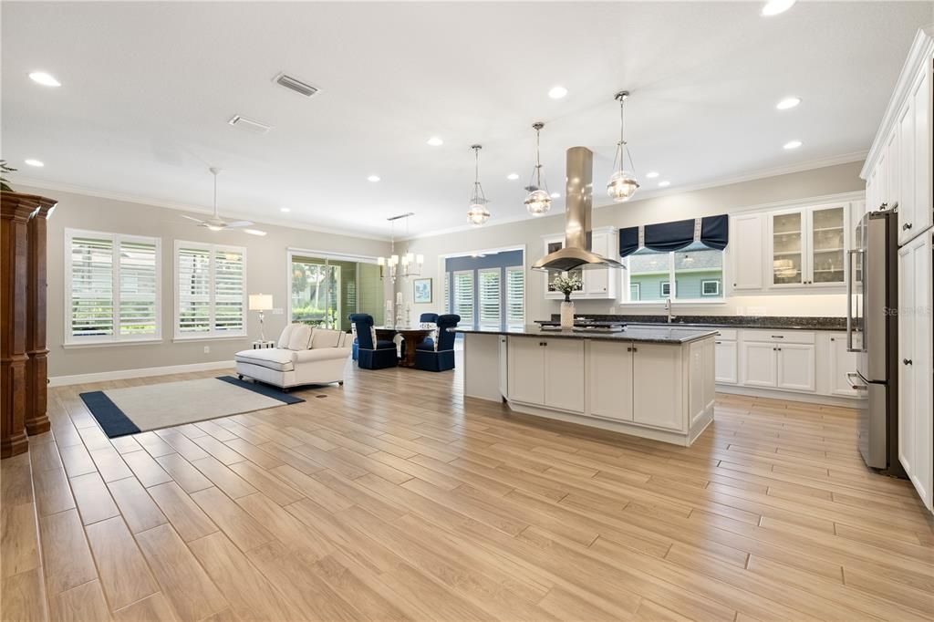 For Sale: $499,000 (3 beds, 3 baths, 2763 Square Feet)