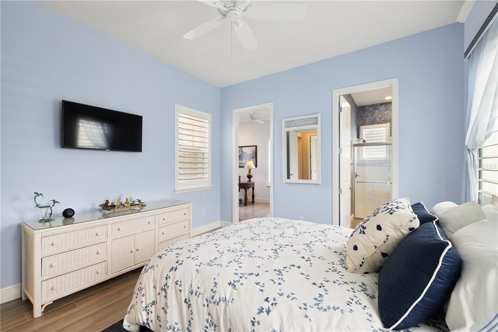 For Sale: $499,000 (3 beds, 3 baths, 2763 Square Feet)