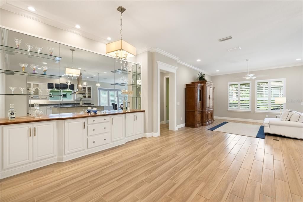 For Sale: $499,000 (3 beds, 3 baths, 2763 Square Feet)
