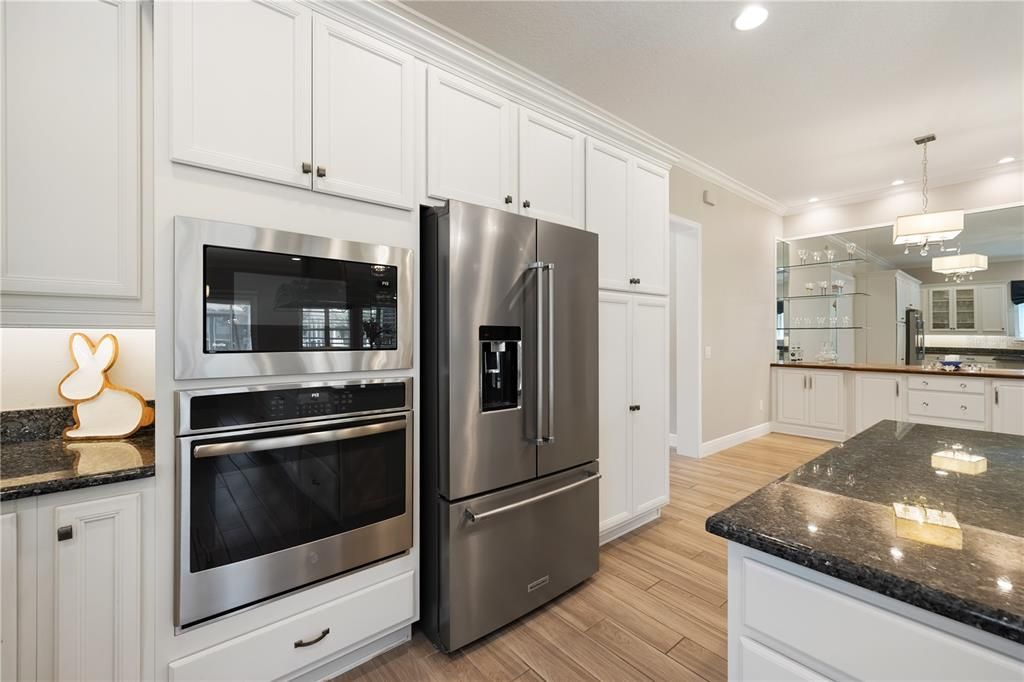 For Sale: $499,000 (3 beds, 3 baths, 2763 Square Feet)
