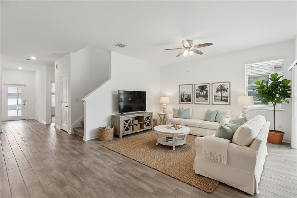 For Sale: $549,000 (5 beds, 3 baths, 2461 Square Feet)