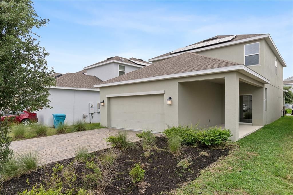 For Sale: $549,000 (5 beds, 3 baths, 2461 Square Feet)
