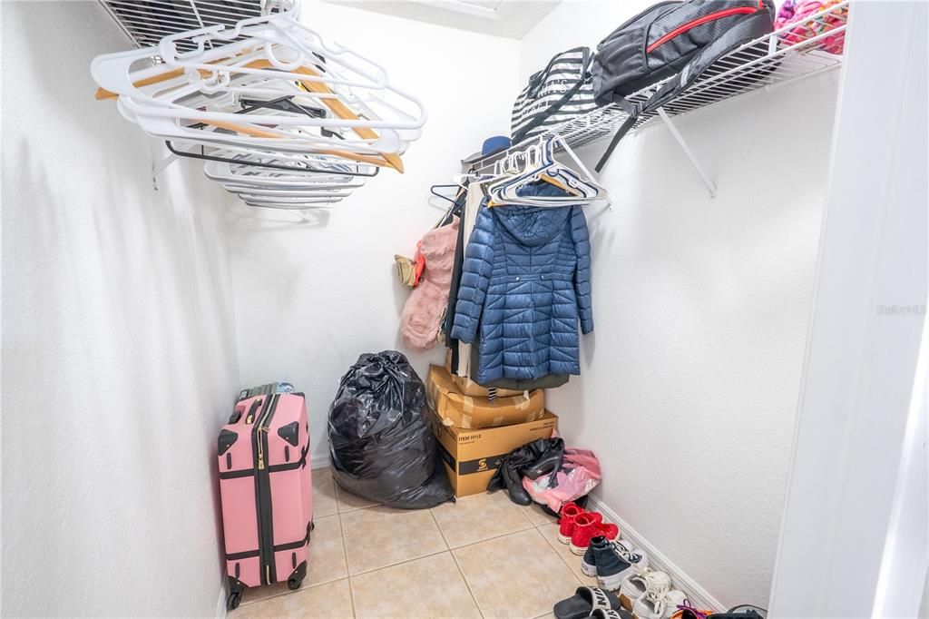For Sale: $380,000 (4 beds, 2 baths, 1604 Square Feet)