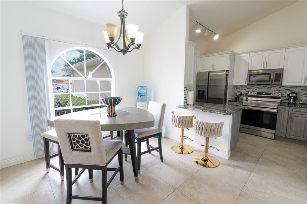For Sale: $380,000 (4 beds, 2 baths, 1604 Square Feet)