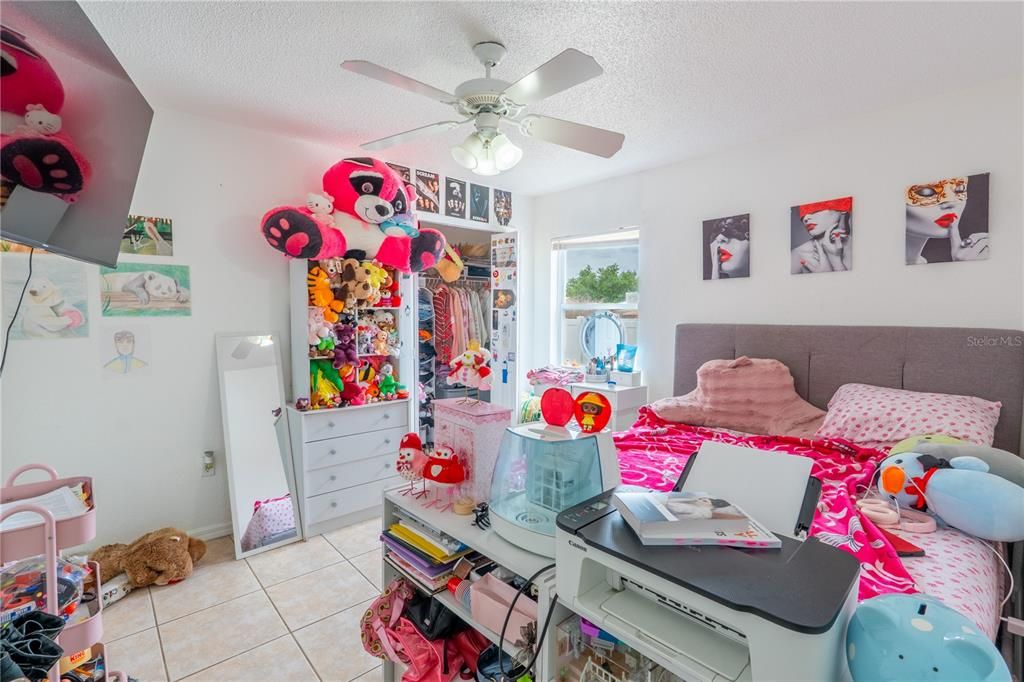 For Sale: $380,000 (4 beds, 2 baths, 1604 Square Feet)