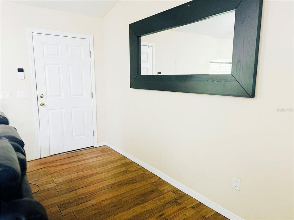 En Venta: $279,000 (3 camas, 2 baños, 1252 Pies cuadrados)