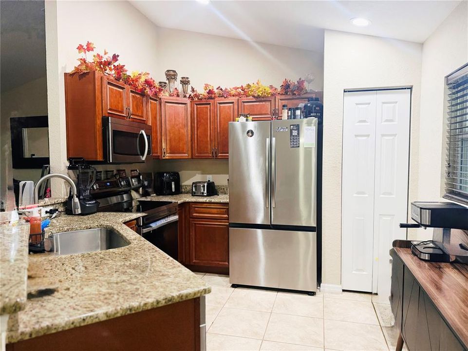 En Venta: $279,000 (3 camas, 2 baños, 1252 Pies cuadrados)