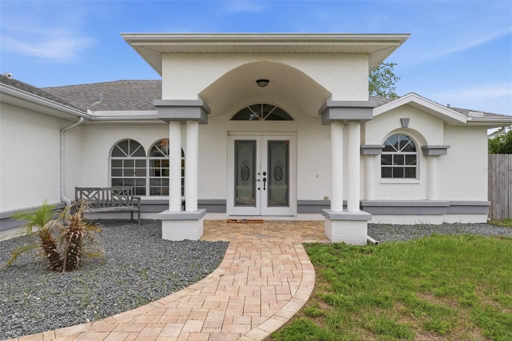 For Sale: $315,000 (3 beds, 2 baths, 1576 Square Feet)