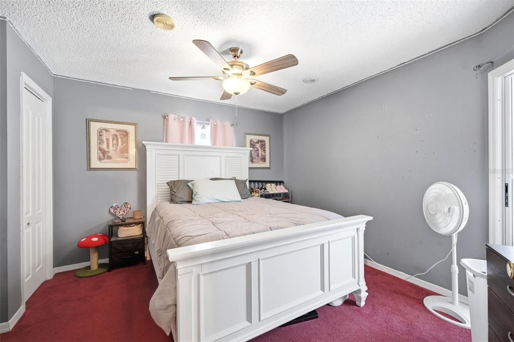For Sale: $315,000 (3 beds, 2 baths, 1576 Square Feet)