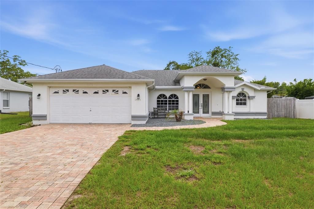 For Sale: $315,000 (3 beds, 2 baths, 1576 Square Feet)