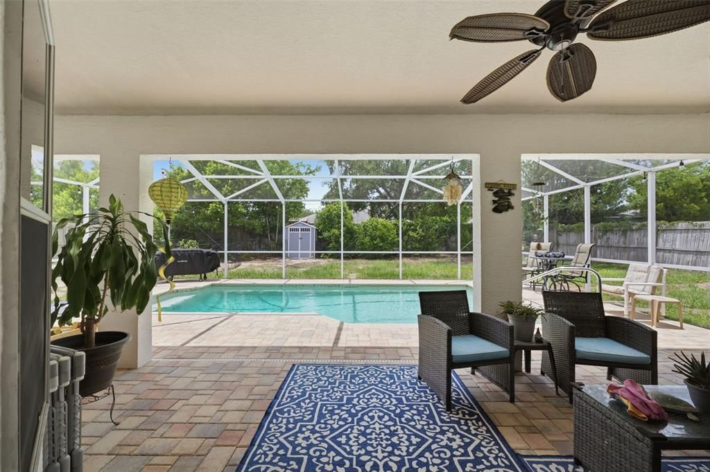 For Sale: $315,000 (3 beds, 2 baths, 1576 Square Feet)