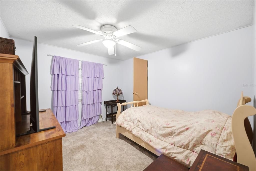 En Venta: $250,000 (3 camas, 2 baños, 1440 Pies cuadrados)