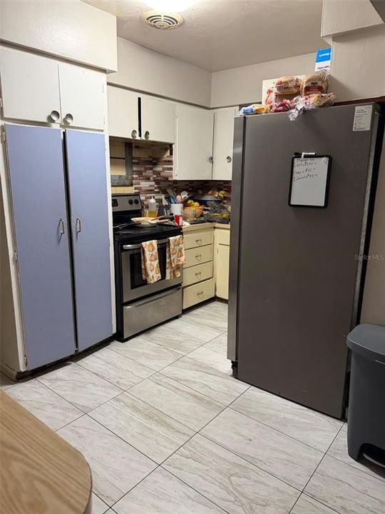 На продажу: $225,000 (3 спален, 2 ванн, 1043 Квадратных фут)