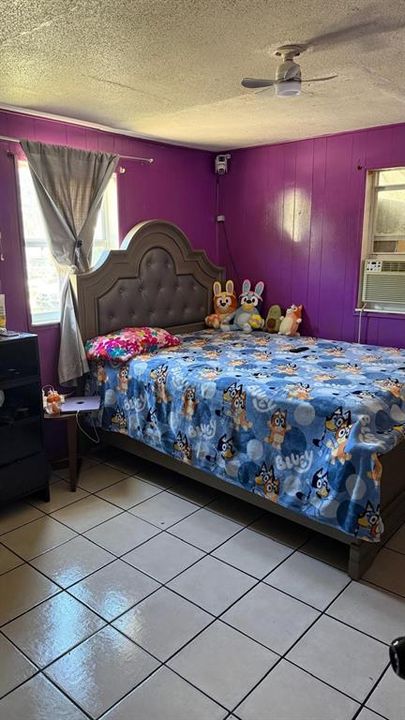 На продажу: $185,000 (2 спален, 1 ванн, 1012 Квадратных фут)