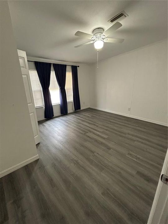 For Sale: $259,000 (3 beds, 2 baths, 2200 Square Feet)