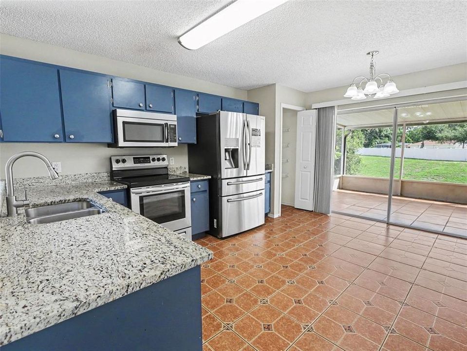 For Sale: $314,900 (3 beds, 2 baths, 1291 Square Feet)