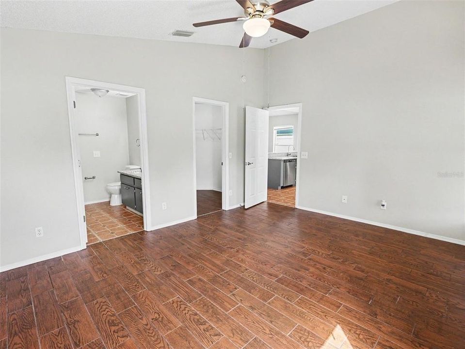 For Sale: $314,900 (3 beds, 2 baths, 1291 Square Feet)