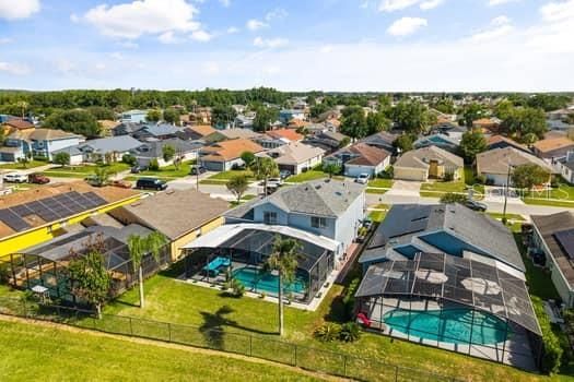 For Sale: $488,000 (4 beds, 2 baths, 2088 Square Feet)