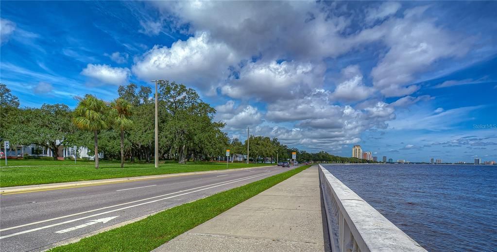 For Rent: $5,995 (4 beds, 3 baths, 2800 Square Feet)