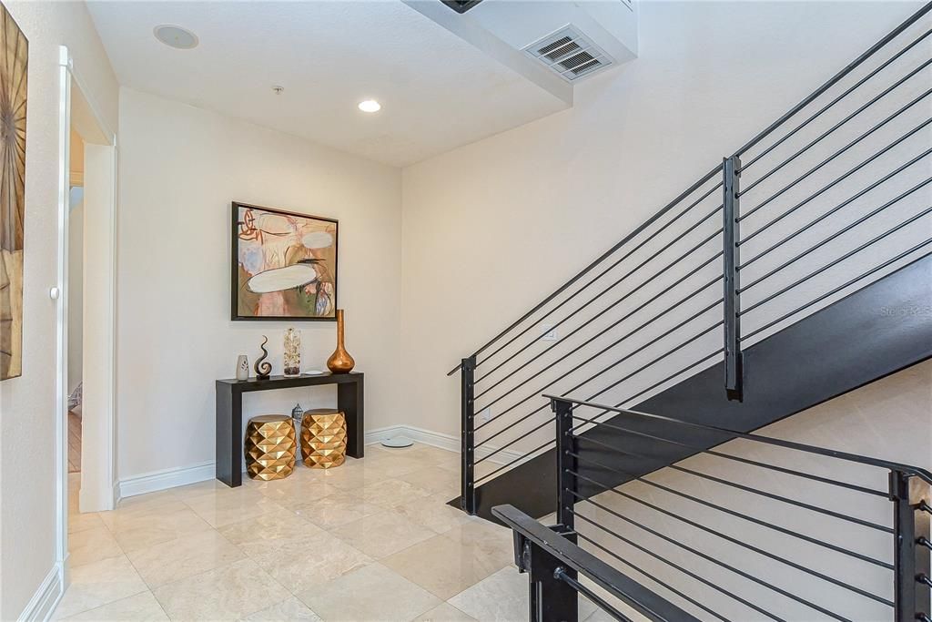 For Rent: $5,995 (4 beds, 3 baths, 2800 Square Feet)