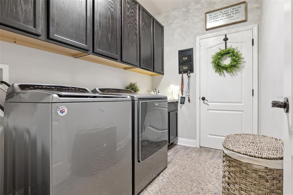 For Sale: $759,000 (4 beds, 3 baths, 2736 Square Feet)