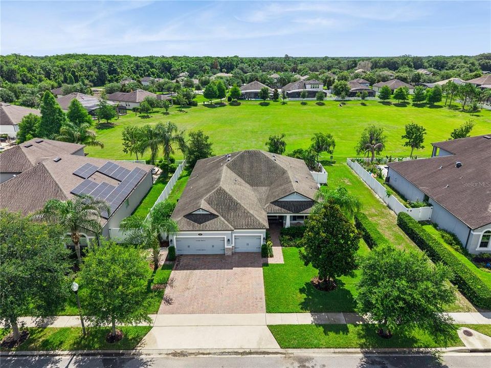 For Sale: $759,000 (4 beds, 3 baths, 2736 Square Feet)