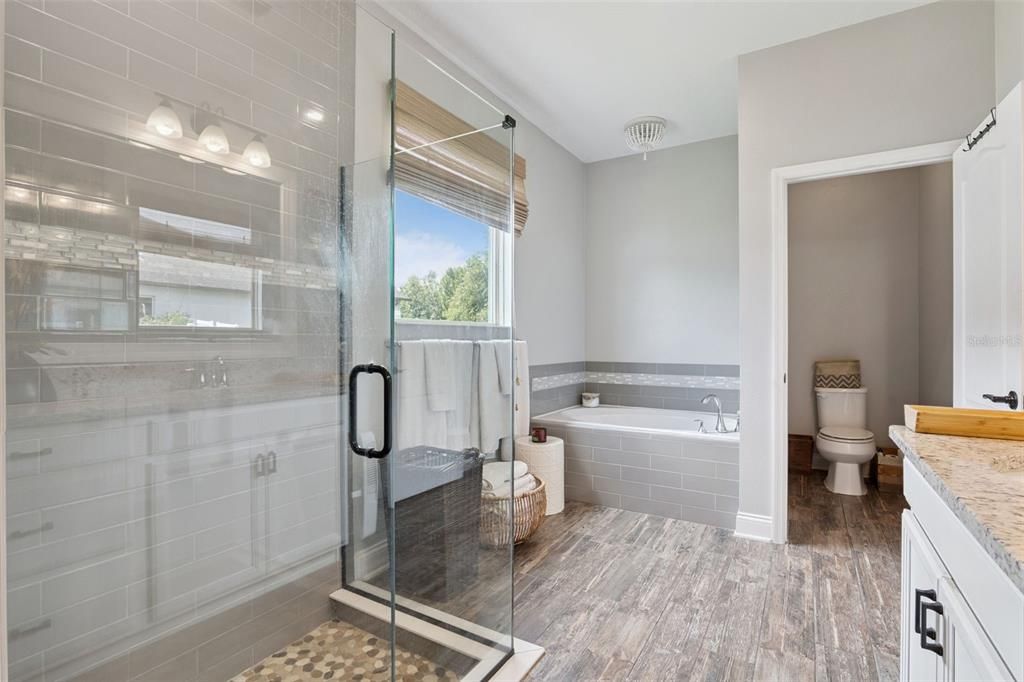 For Sale: $759,000 (4 beds, 3 baths, 2736 Square Feet)