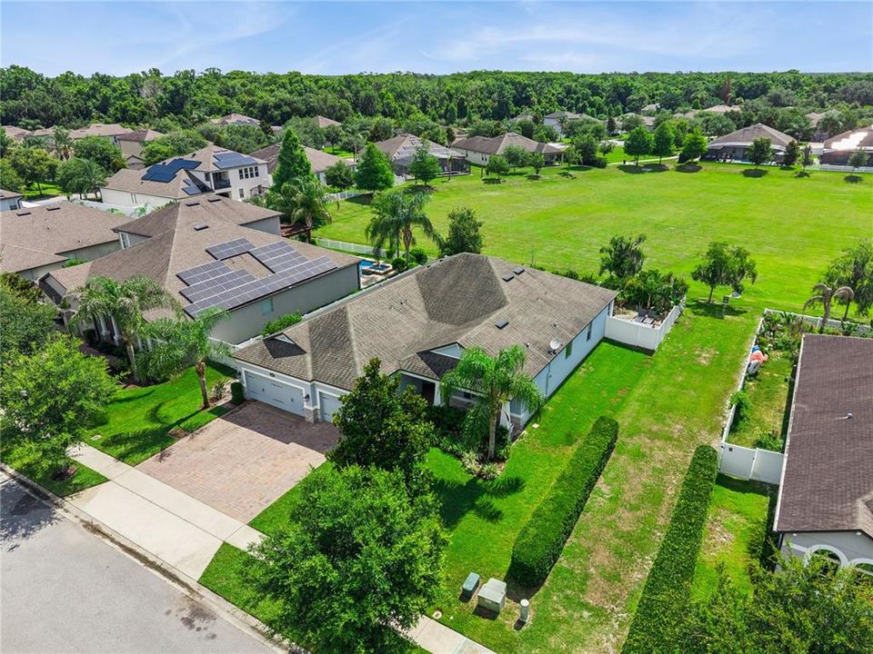For Sale: $759,000 (4 beds, 3 baths, 2736 Square Feet)