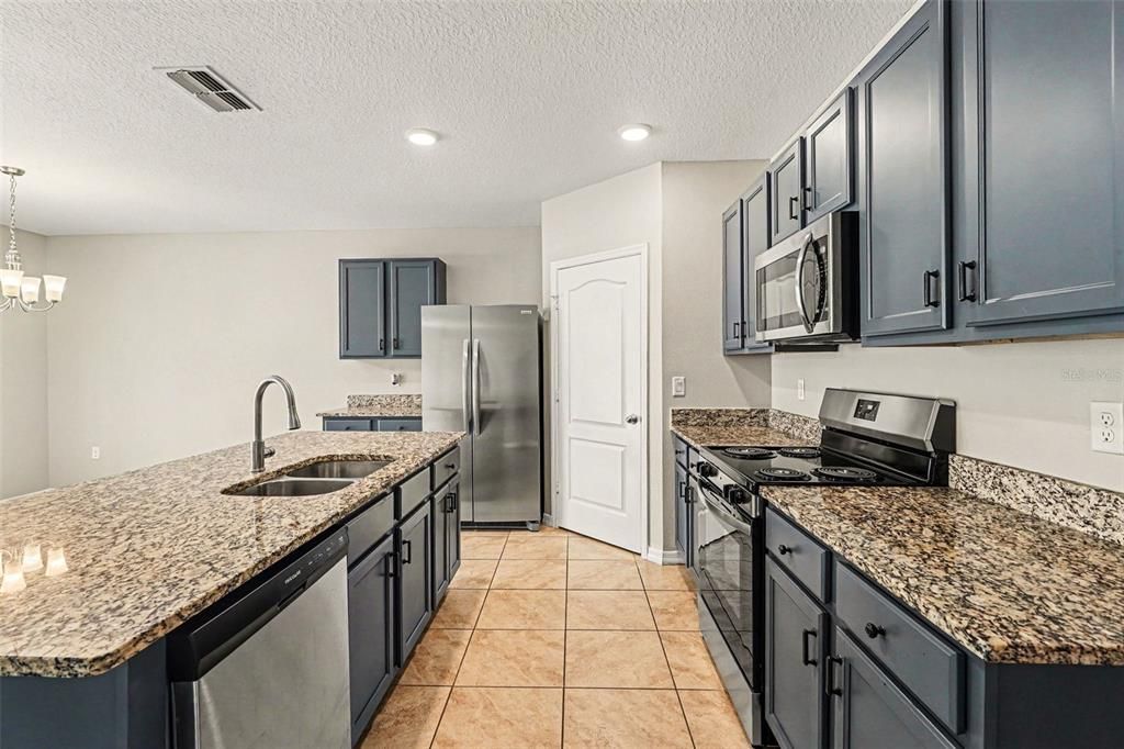For Sale: $314,900 (4 beds, 2 baths, 1851 Square Feet)