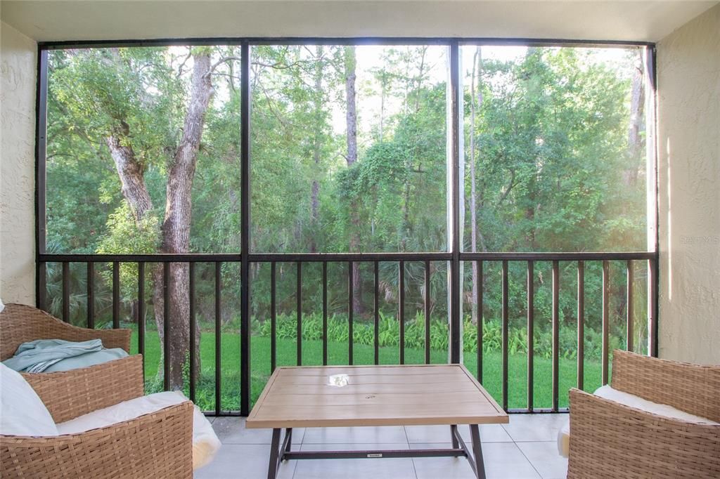 For Rent: $1,700 (2 beds, 2 baths, 979 Square Feet)