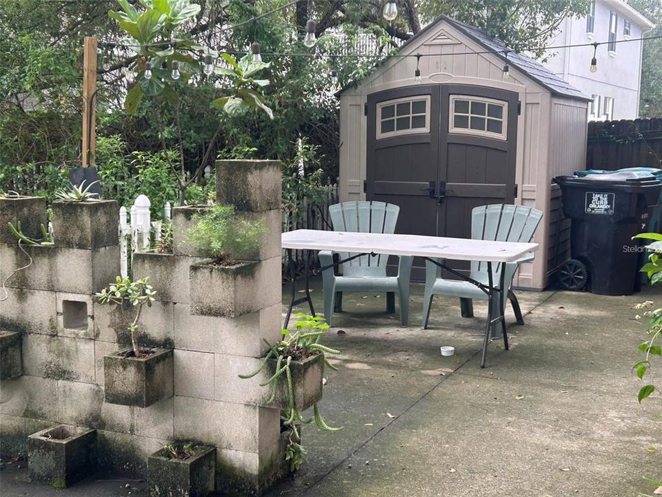 出租: $1,750 (1 贝兹, 1 浴室, 728 平方英尺)