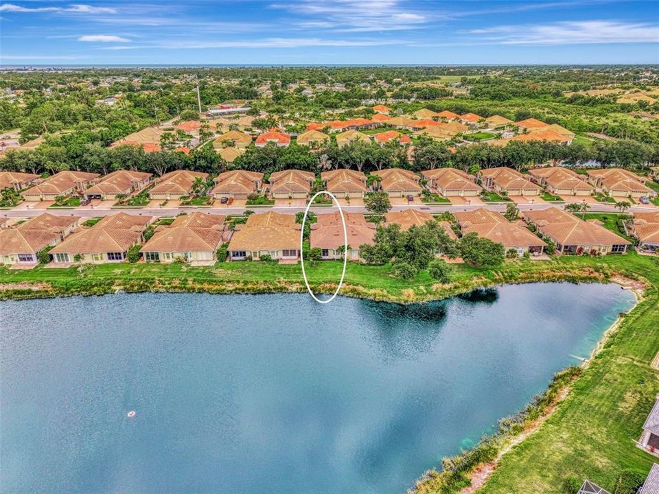 For Sale: $329,000 (2 beds, 2 baths, 1384 Square Feet)