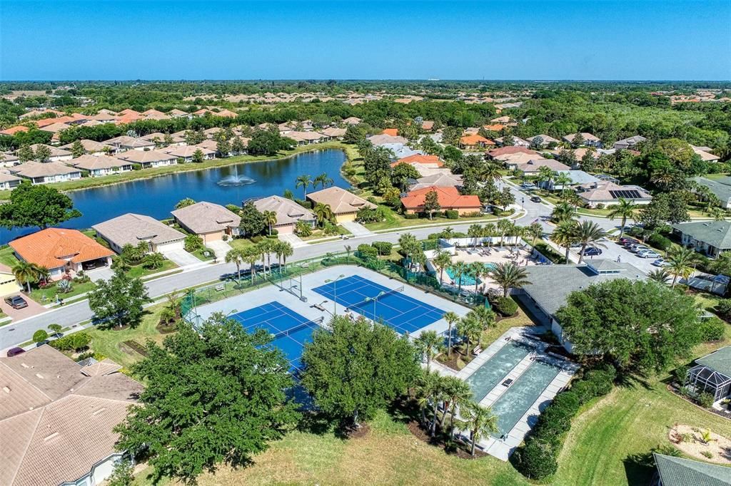 For Sale: $329,000 (2 beds, 2 baths, 1384 Square Feet)