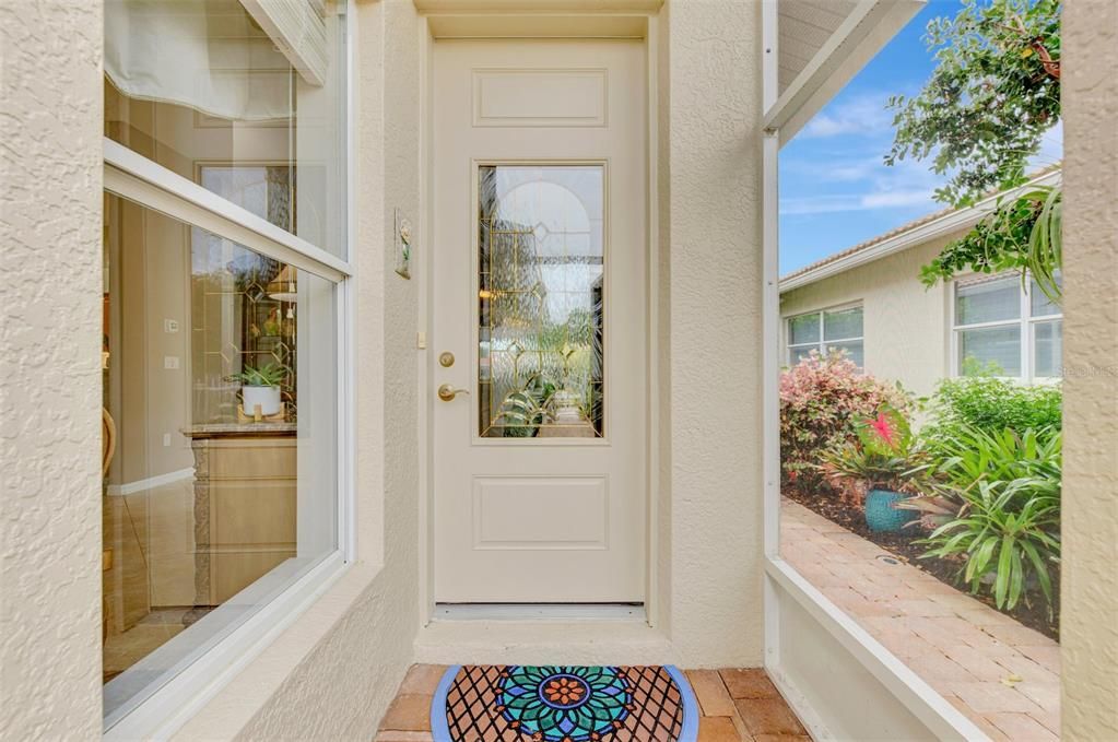 For Sale: $329,000 (2 beds, 2 baths, 1384 Square Feet)