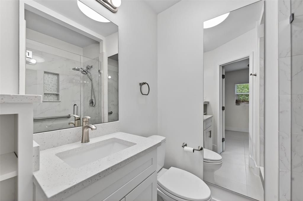 For Sale: $550,000 (3 beds, 2 baths, 1433 Square Feet)