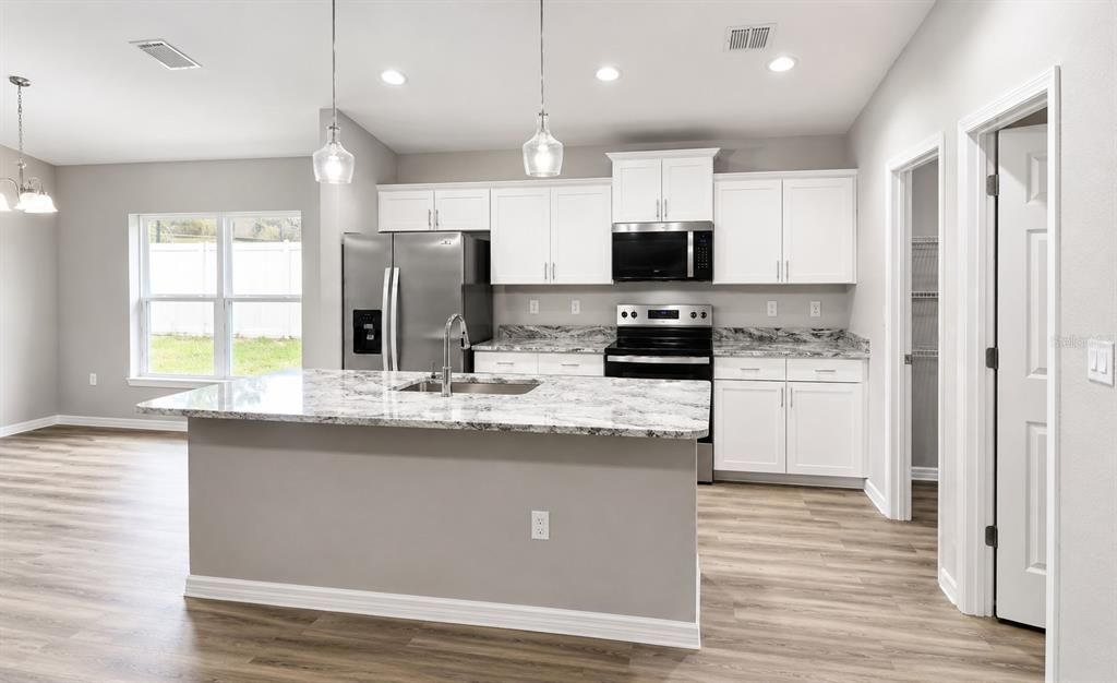 For Sale: $329,000 (3 beds, 2 baths, 1776 Square Feet)