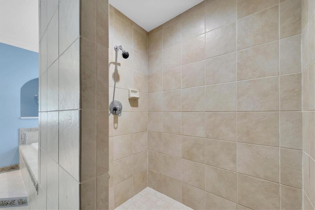 На продажу: $975,000 (3 спален, 2 ванн, 2347 Квадратных фут)